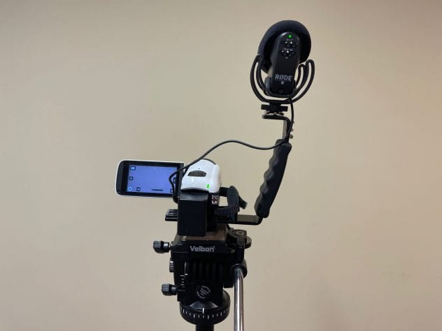 the setup for mic, camera and tripod